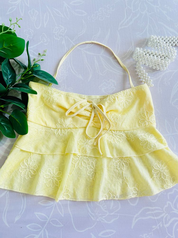 SHEIN Yellow Floral Lace Halter Top product image