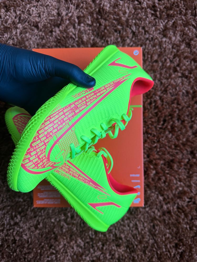 Nike Vapor 14 Club IC Brand New Uk Size-6 product image