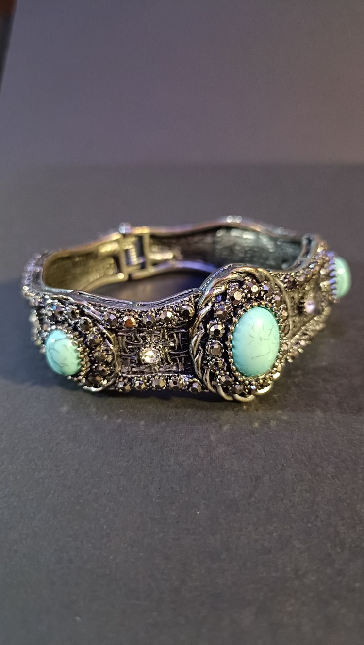 Antique Silver Turquoise Stone Hinged Bangle