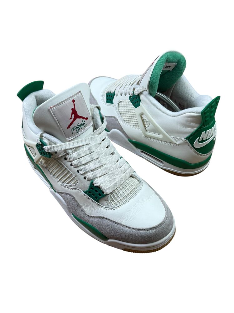 Nike Nike SB x Air Jordan 4 Retro SP 'Pine Green’ product image