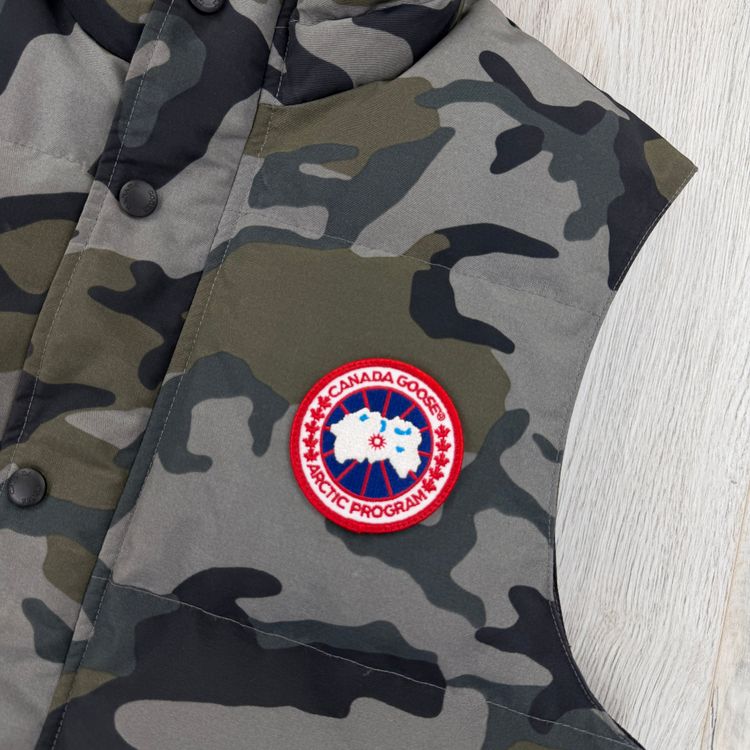 Canada Goose Men’s Camo Bodywarmer - Small 4