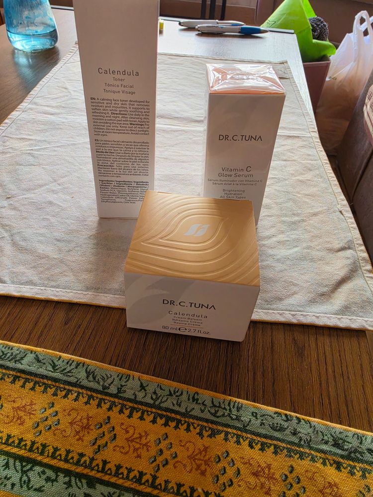 Dr.C.Tuna Calendula Toner, Calendula Cream Balm, Vitamin C Glow Serum imagen 1