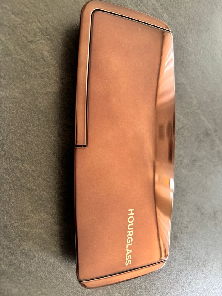 Hourglass Ambient Lighting Palette Volume ||| imagen 3