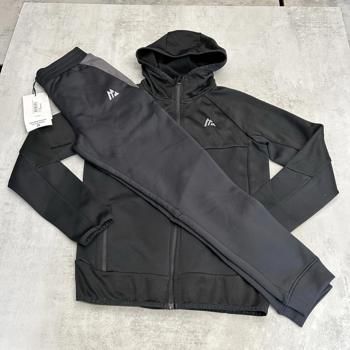 33. Age 8-9 Small Junior Joggers Hoodie Montirex Black Zip-Up Hoodie And Joggers Set