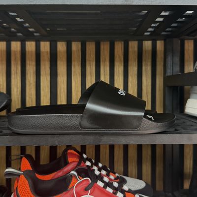 Off-White Slider UK 7