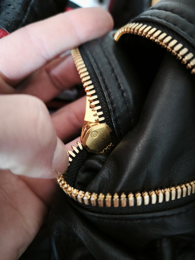 Immagine di Balmain X H&M Black Leather Jacket 10