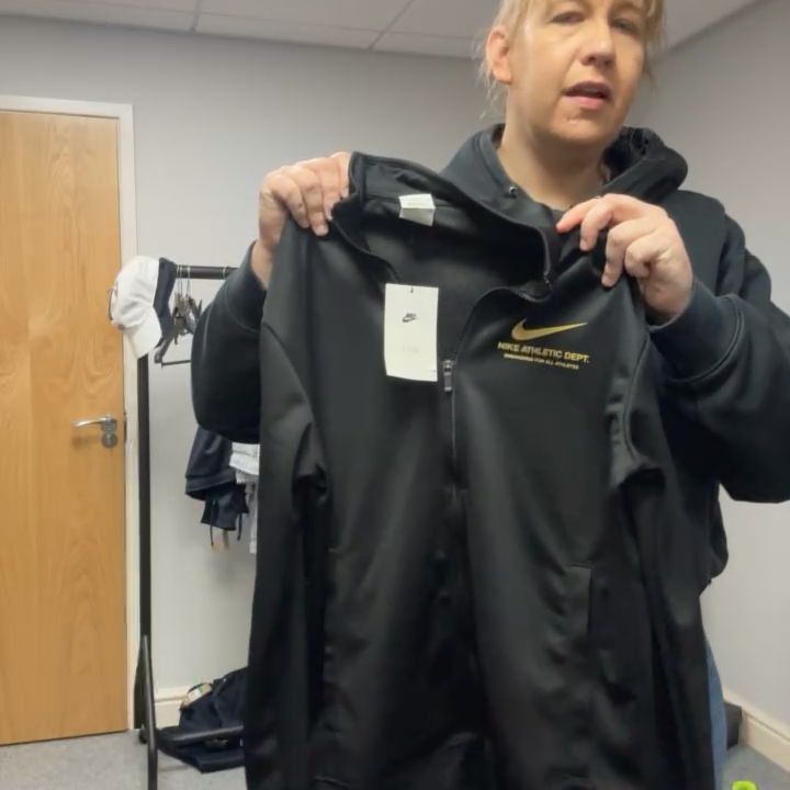 Nike Nike track jacket size m  product image