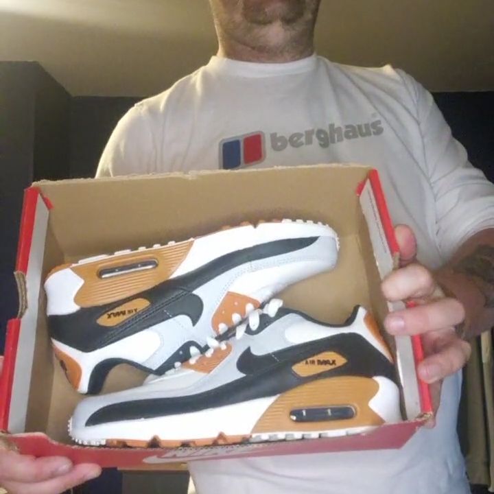 Nike AIR MAX 90 UK 5 product image