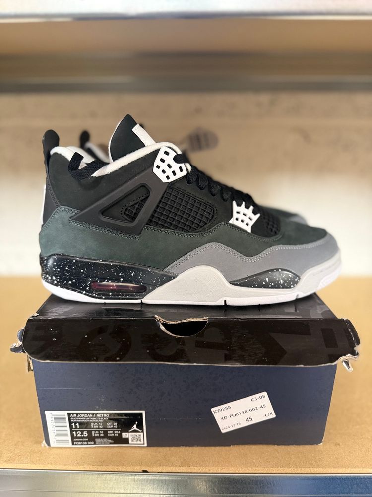 Nike C-208 New Boxed Nike J4 Retro Fear UK 10 product image