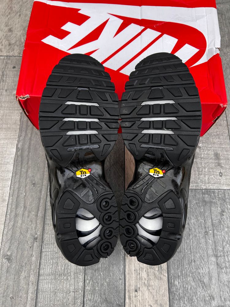 Nike Air Max Plus TN Trainers - ‘Triple Black’ - Size UK 8  image 8