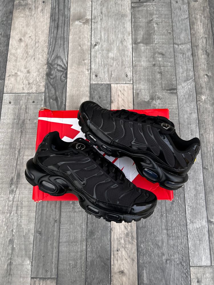 Nike Air Max Plus TN Trainers - ‘Triple Black’ - Size UK 8  image 9