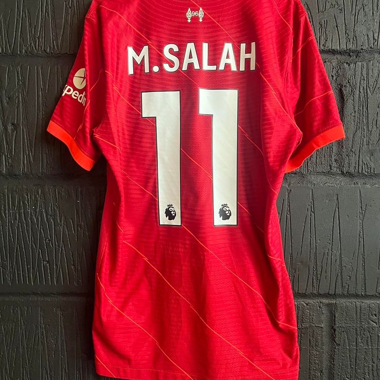 Liverpool F.C. Liverpool 2021/22 - Home Shirt - Medium product image