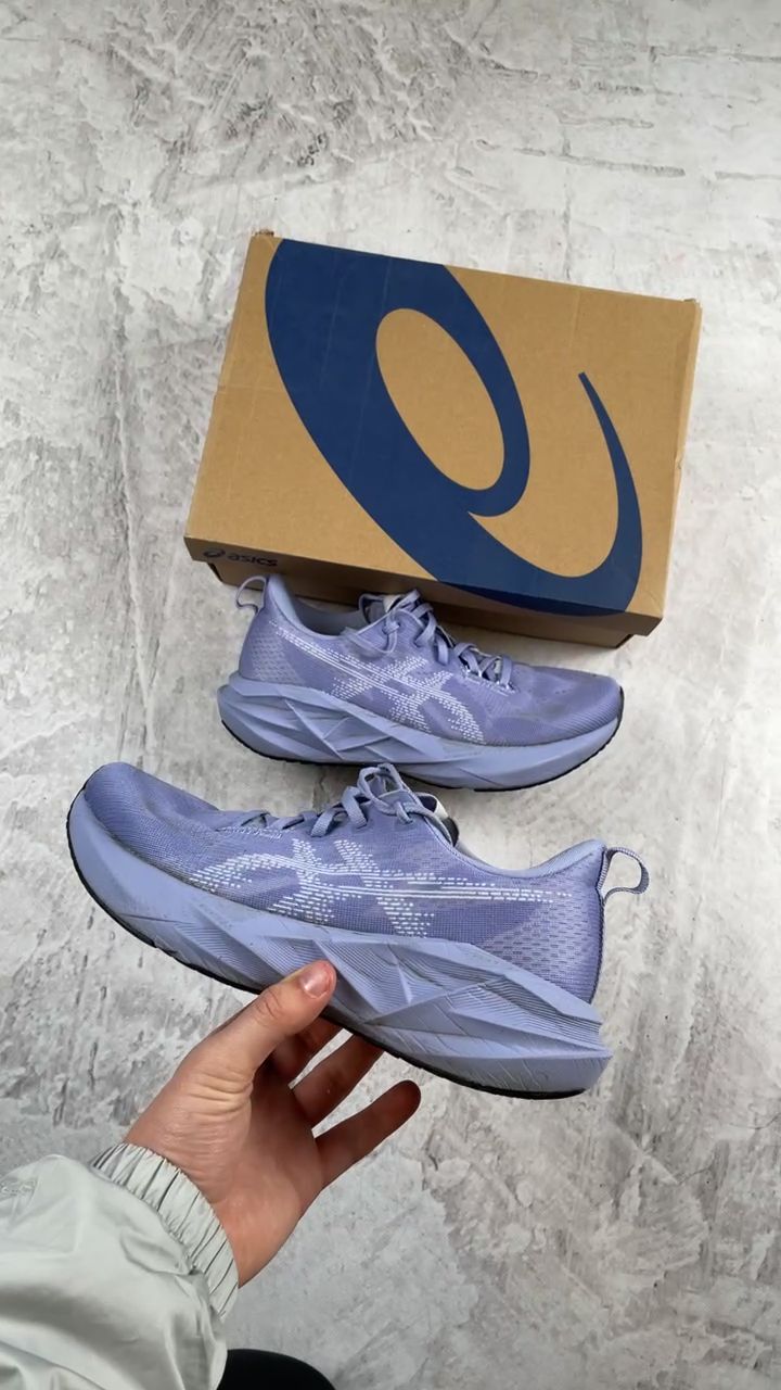 Asics Running Shoes image 1