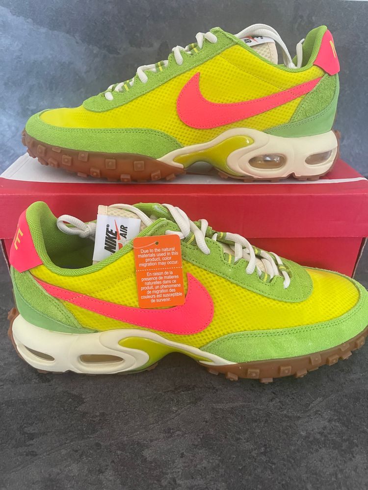 Nike Air Max Waffle Sp 2 | Electric Lime | UK9.5 image 2