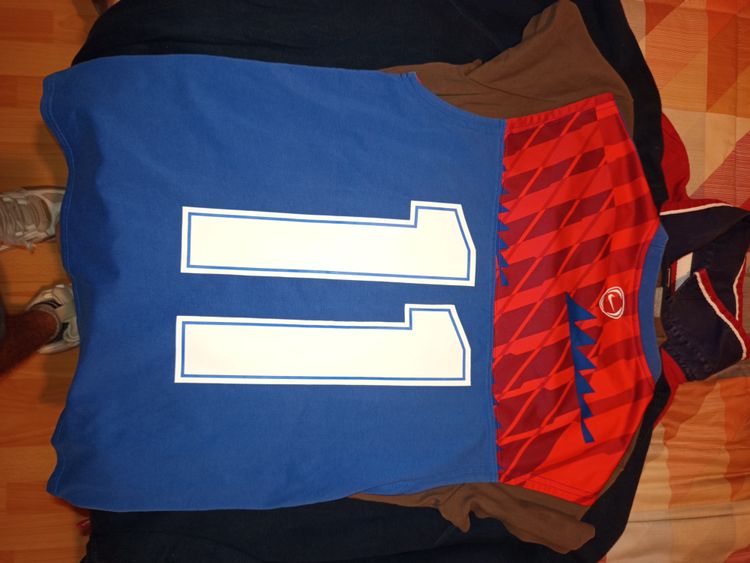 Nike Sleeveless Sports Jersey image 2