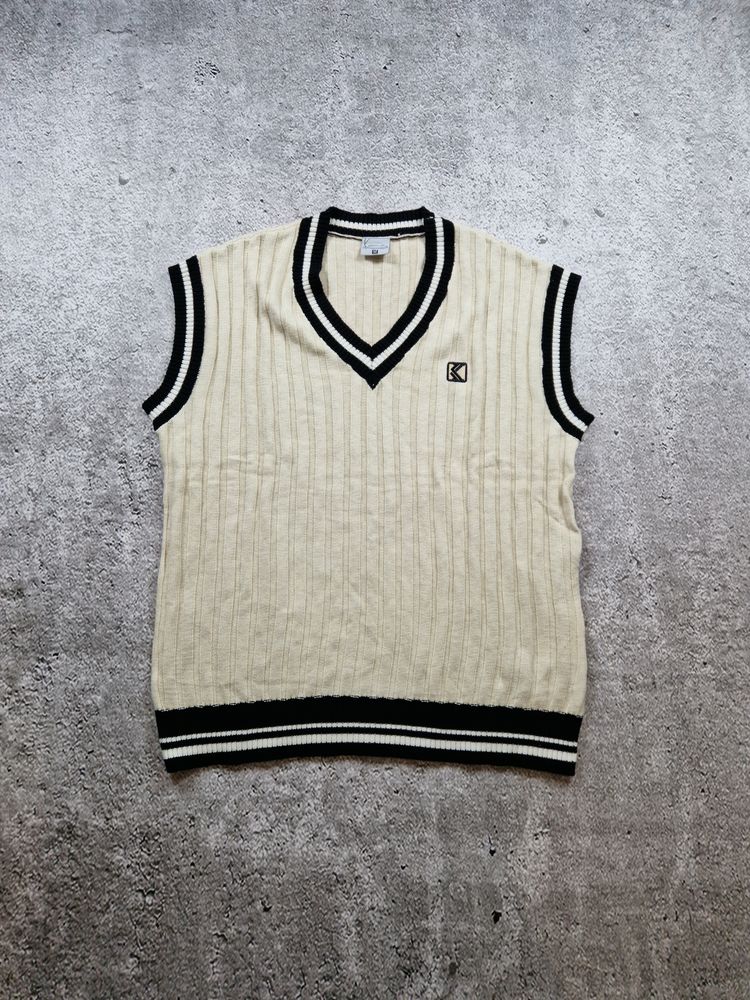 Cream Sleeveless Knit Vest With Black Trim