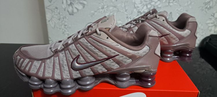 Nike Shox TL UK 9 EUR 44 Pumice Night Maroon Brand New Box No Lid image 3