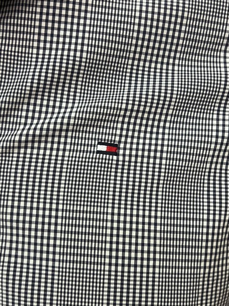 Tommy Hilfiger Men'S Checkered Button-Up Shirt image 2