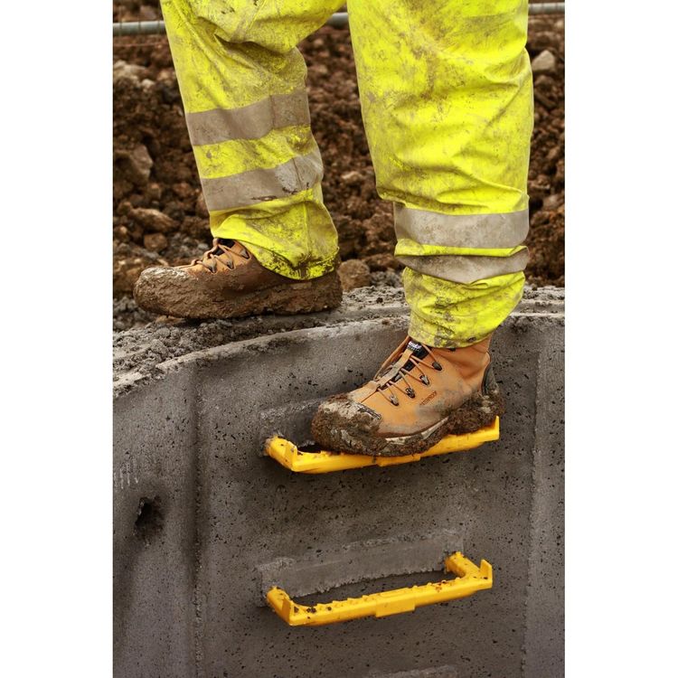 Amblers Safety FS998 Safety Boot image 9