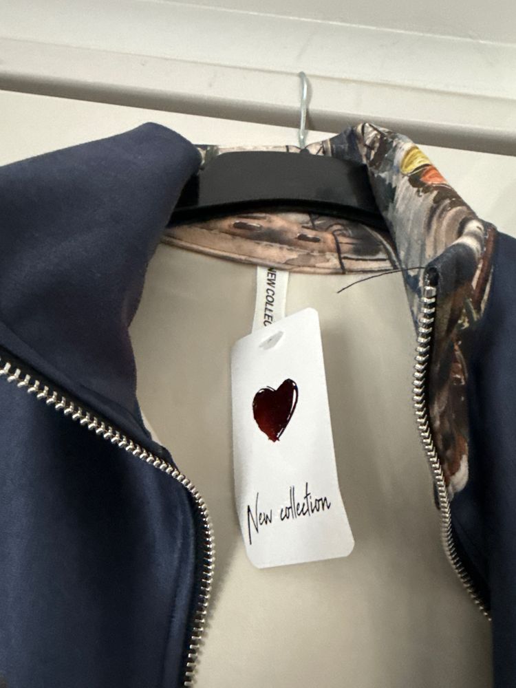 Printed Zip-Up Jacket imagen 8