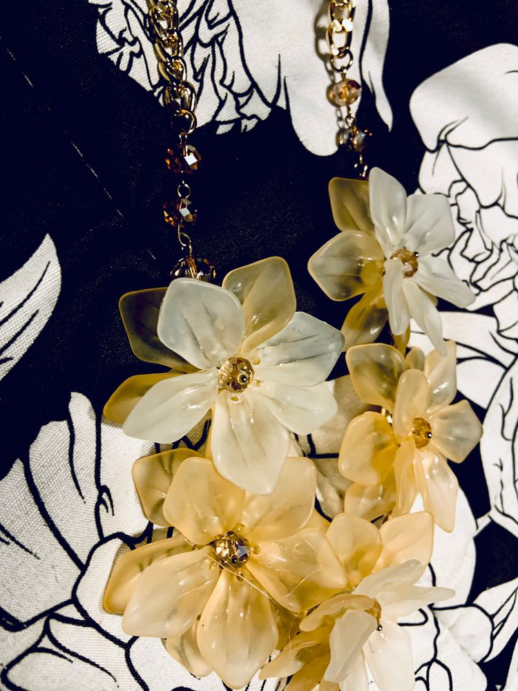 Other Floral Statement Necklace product image