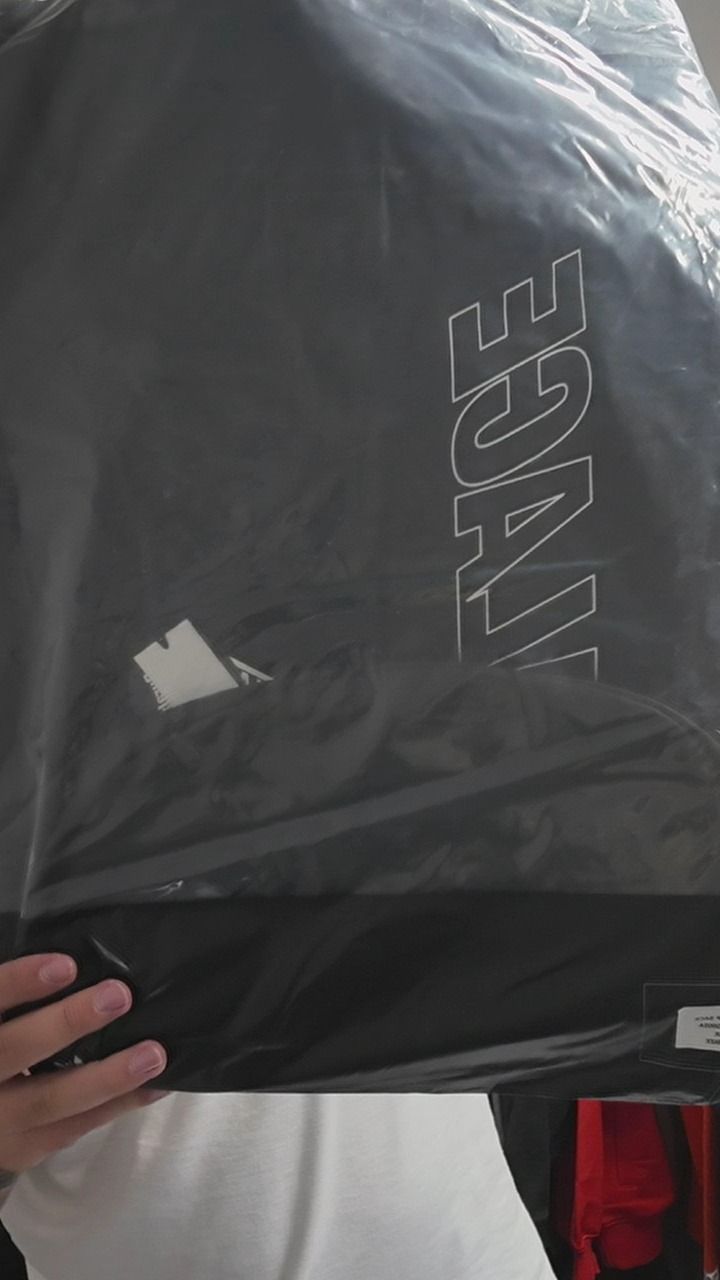 Palace Palace Strap Sack Bag Black New product image