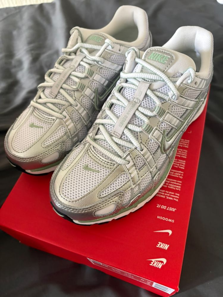 Nike Nike Sneakers product image