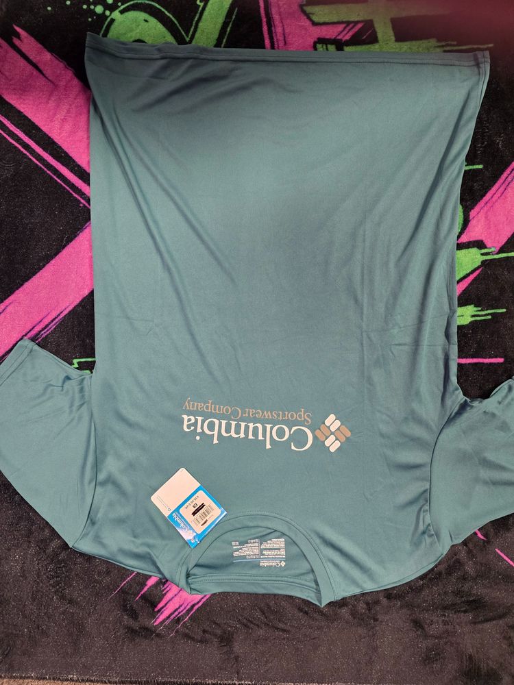 Columbia Sportswear Company T-Shirt