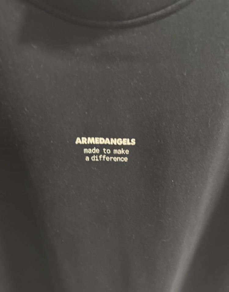 Armedangels Black Sweatshirt 4