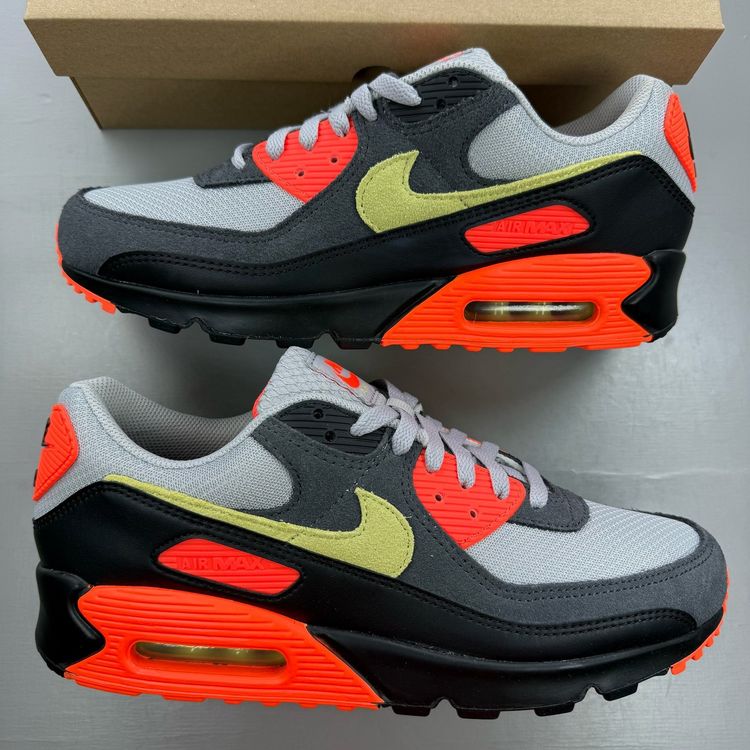 Nike Air Max 90 Size UK 9 Light Smoke Grey Hyper Crimson Orange Men's DM0029-018 image 6