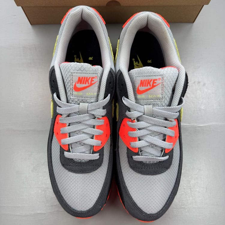 Nike Air Max 90 Size UK 9 Light Smoke Grey Hyper Crimson Orange Men's DM0029-018 image 2