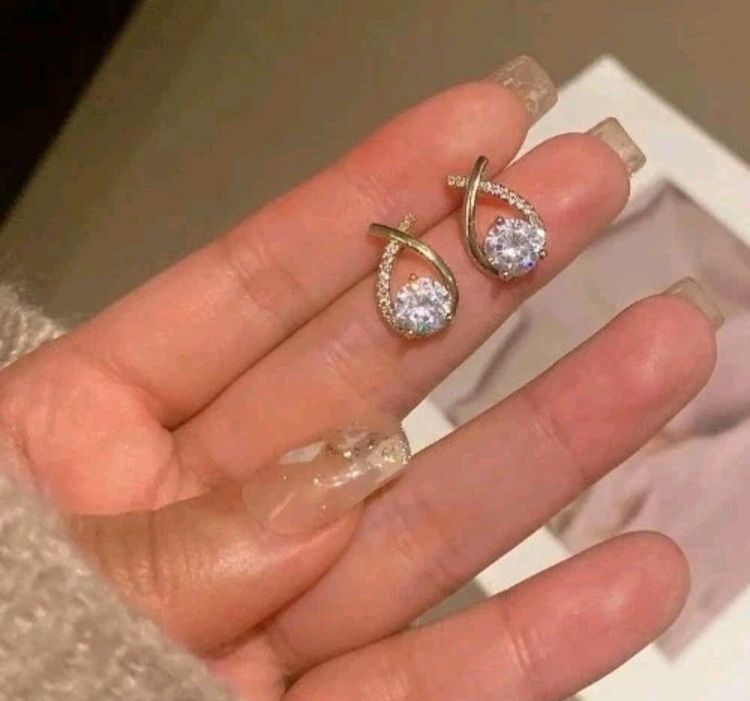 Gold-Tone Earrings With Clear Stones image 2