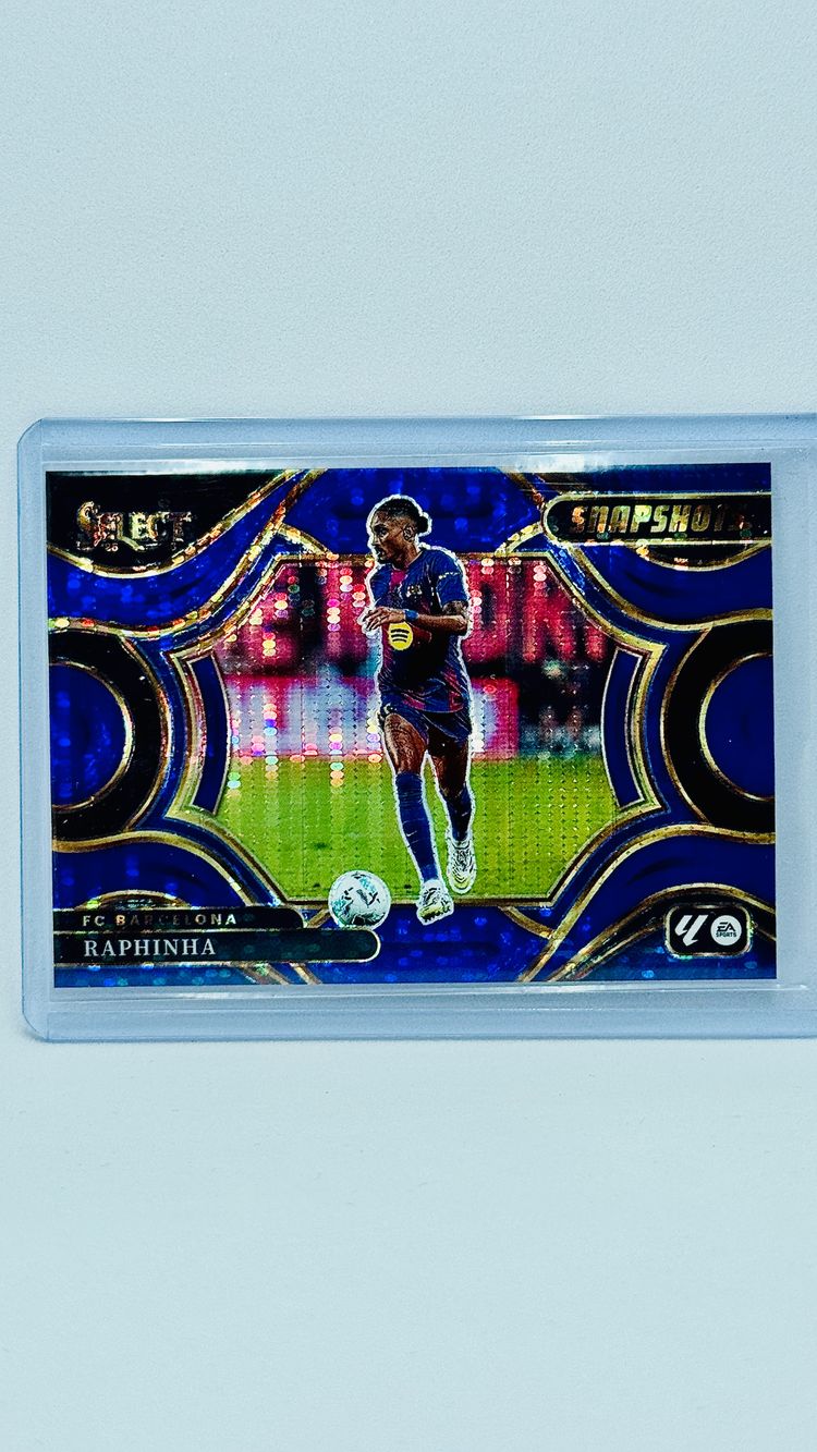 Raphinha - Barcelona - Snapshots - Blue Pulsar - Panini Select LaLiga 2025-26