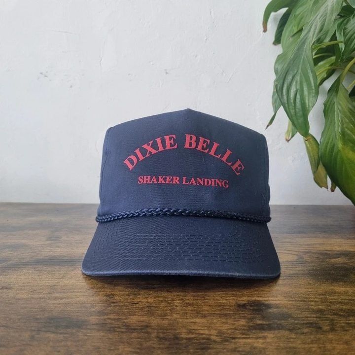 Navy Blue Cap With Red Text obraz 1