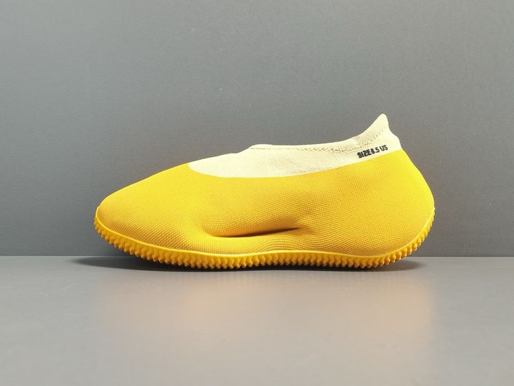 Adidas Yeezy Knit Rnr Shoes image 3