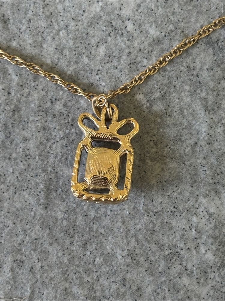 Gold Chain Necklace With Pendant imagen 3