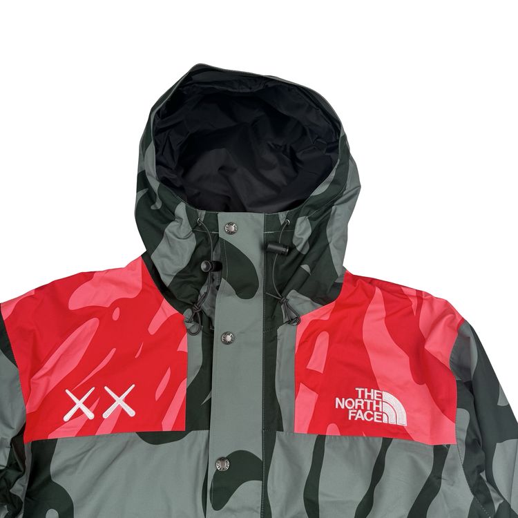 The North Face x KAWS Retro 1986 Graphic Hooded Jacket - Small imagen 9