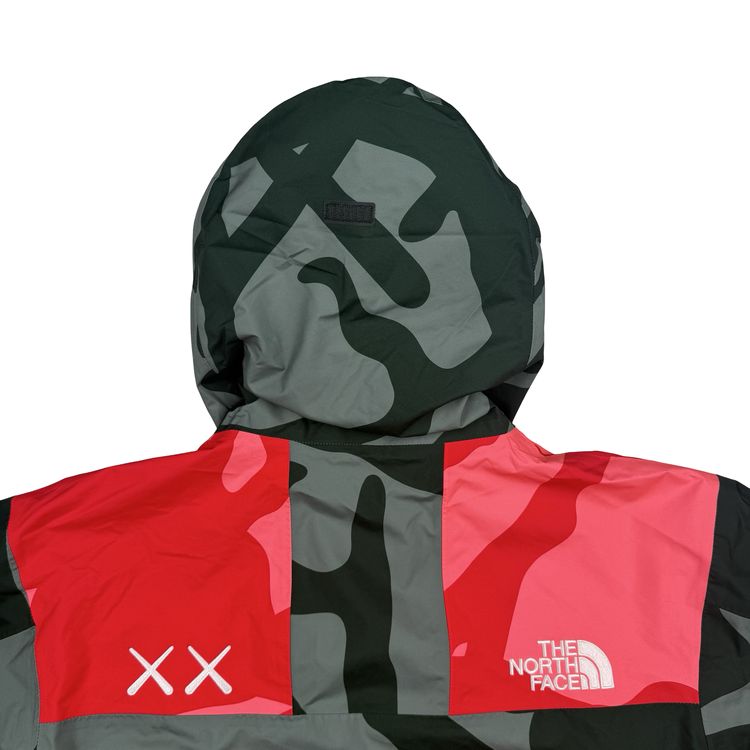 The North Face x KAWS Retro 1986 Graphic Hooded Jacket - Small imagen 2