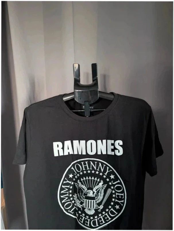 Ramones Black Eagle Logo Graphic Band T Shirt L UK 14 16 image 5