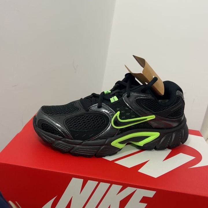 Nike nike v5 rnr mens uk 6 | eur 39 brand new box without lid product image