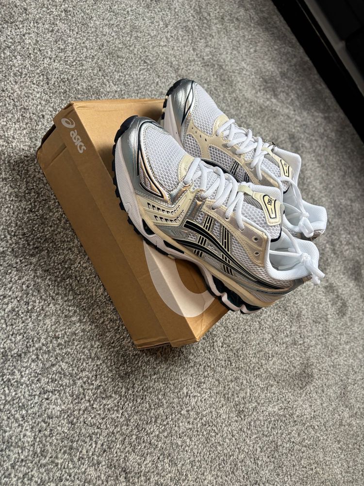 ASICS Asics White And Silver Running Shoes product image