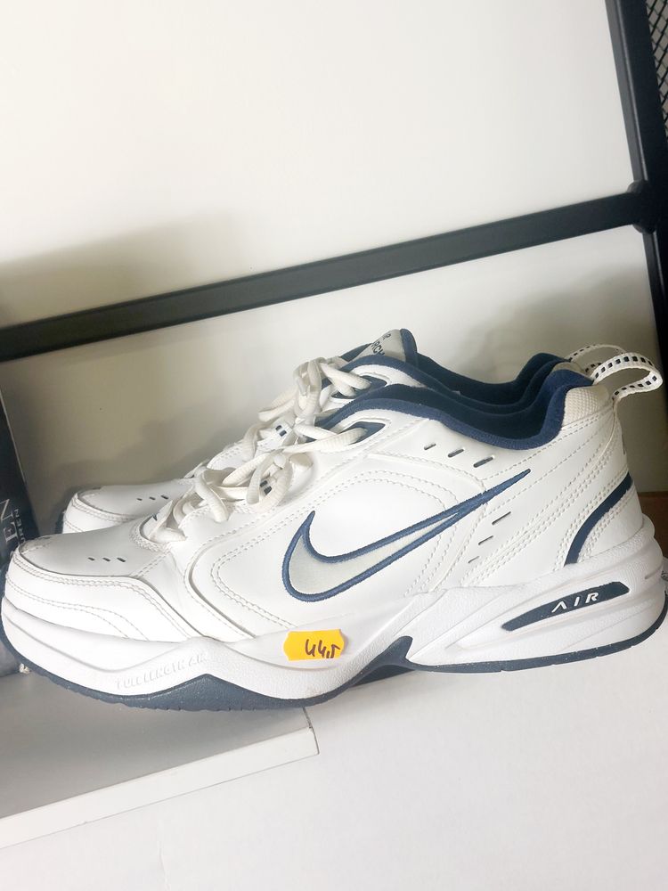 Nike Nike White And Navy Sneakers product image