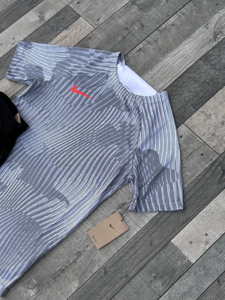 Nike Dri-Fit Academy All Over Print T-shirt & Short Set - Size Small  5