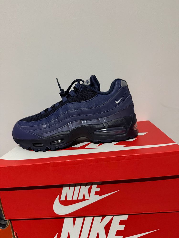 Nike am 95