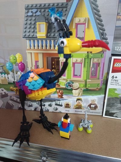 Kevin and her baby alt bricks set