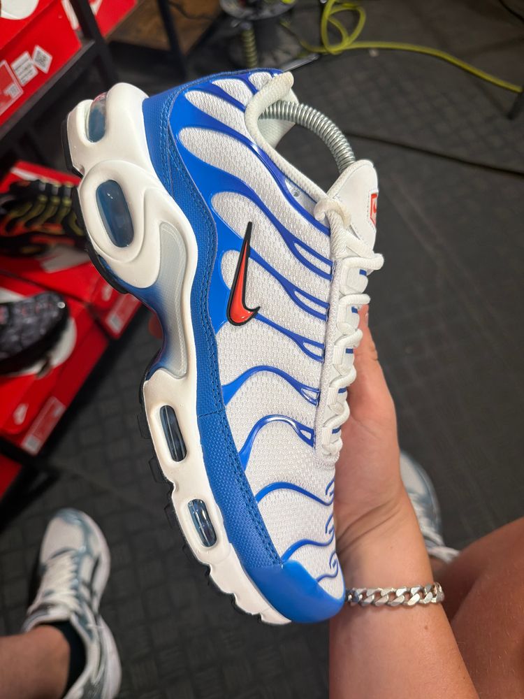 B171 - Nike Air Max Plus Signal Blue RRP£175 