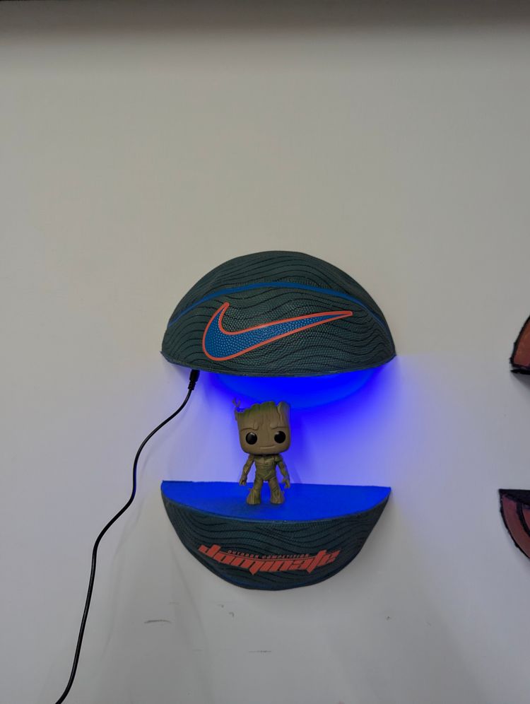 Mensola da Muro Pallone Basket Nike Dominate LED Display Funko Pop Handmade image 1