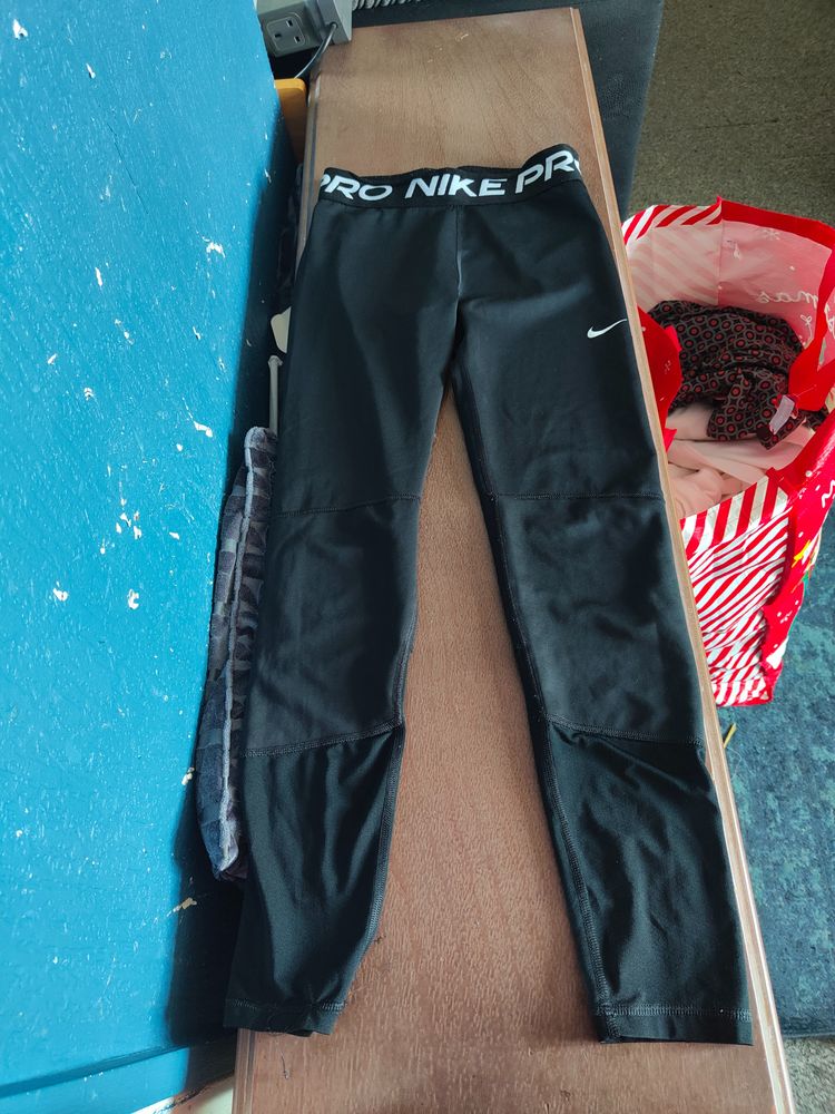 Nike Nike Black Leggings product image