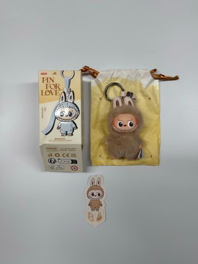 Labubu Pin For Love (B)
