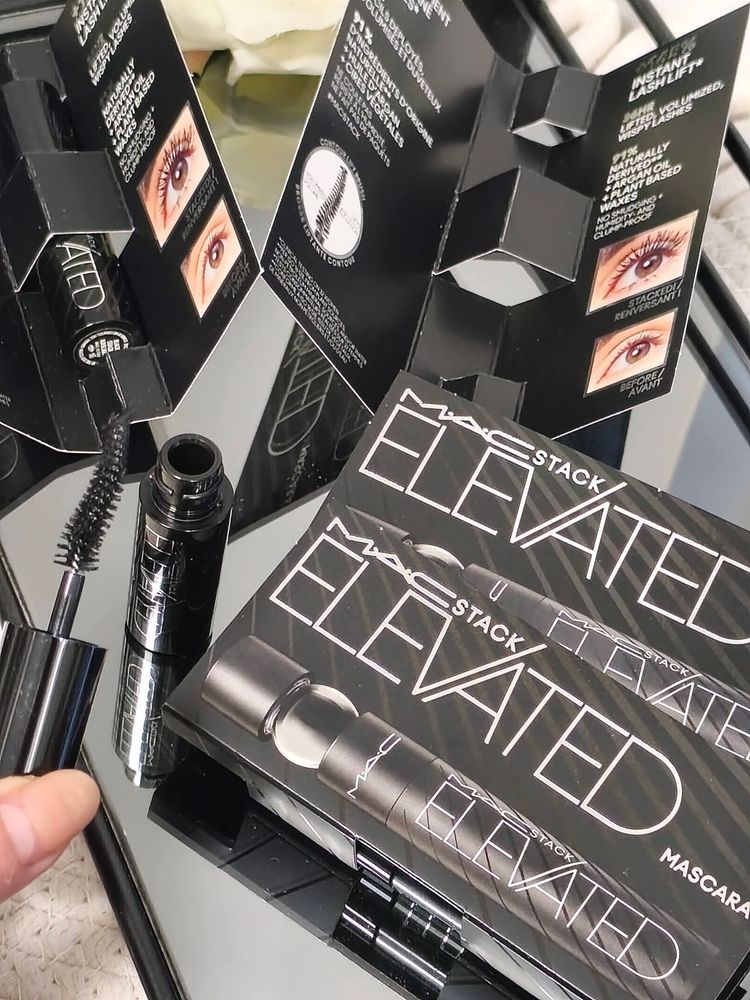 Mac Elevated Stack Mascara Travel size 